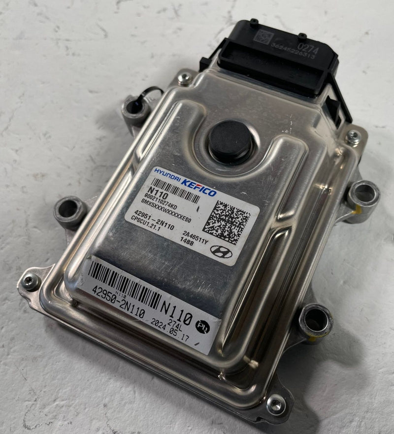 Load image into Gallery viewer, 2024-2025 HYUNDAI SANTA FE TCM TRANSMISSION COMPUTER CONTROL MODULE 2.5L #112058
