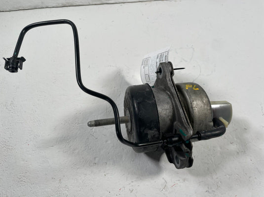 2015-2021 FORD MUSTANG FROBT LEFT DRIVER SIDE ENGINE MOUNT BRACKET 2.3L