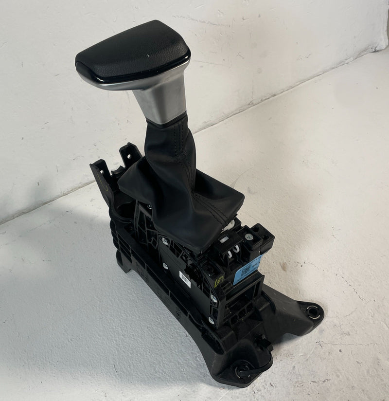 Load image into Gallery viewer, 2022-2023 HYUNDAI TUCSON SANTA CRUZ AUTO TRANSMISSION GEAR SHIFT LEVER # 106064
