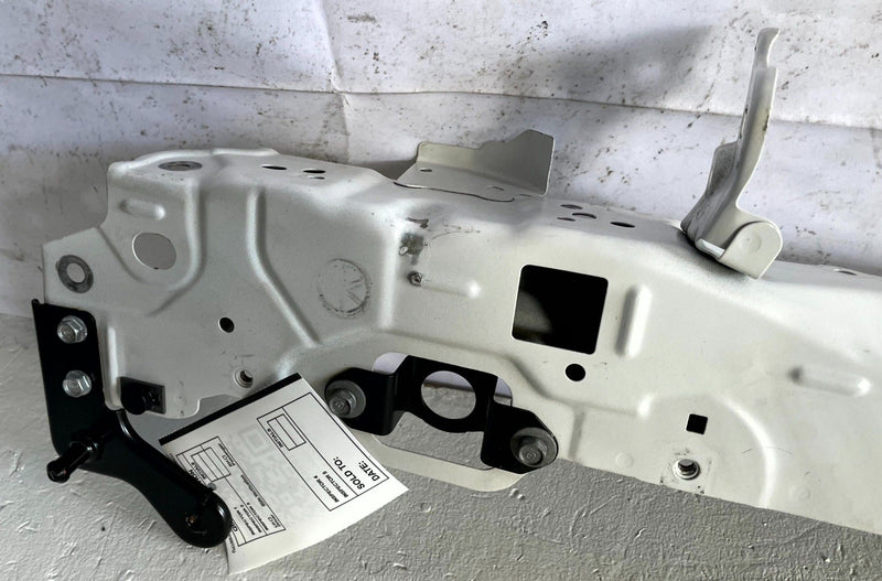 Load image into Gallery viewer, 2023-2025 HONDA PILOT RADIATOR CORE SUPPORT UPPER CENTER TIE BAR BRACKET #109647
