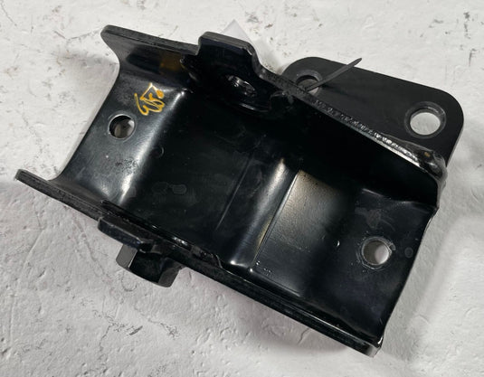 2024-2026 HYUNDAI SANTA FE ENGINE STRUT ROD MOUNT SUPPORT BRACKET 2.5L