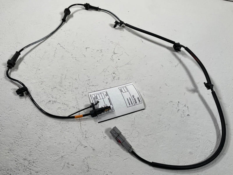 Load image into Gallery viewer, 2024-2026 HYUNDAI SANTA FE FRONT RIGHT SIDE ABS WHEEL SPEED SENSOR 2.5L # 112079
