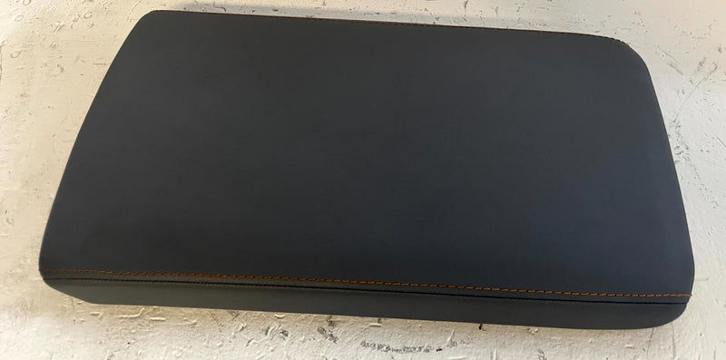 Load image into Gallery viewer, 2024-2026 HONDA PROLOGUE FRONT CENTER CONSOLE ARM REST ARMREST LID COVER #114304
