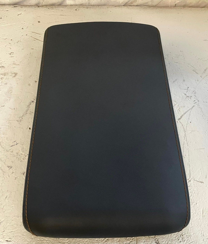 Load image into Gallery viewer, 2024-2026 HONDA PROLOGUE FRONT CENTER CONSOLE ARM REST ARMREST LID COVER #114304
