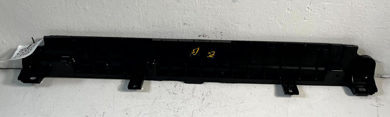 Load image into Gallery viewer, 2021 NISSAN ROGUE FRONT RADIATOR SUPPORT UPPER BAFFLE COVER PANEL 2.5L # 106840
