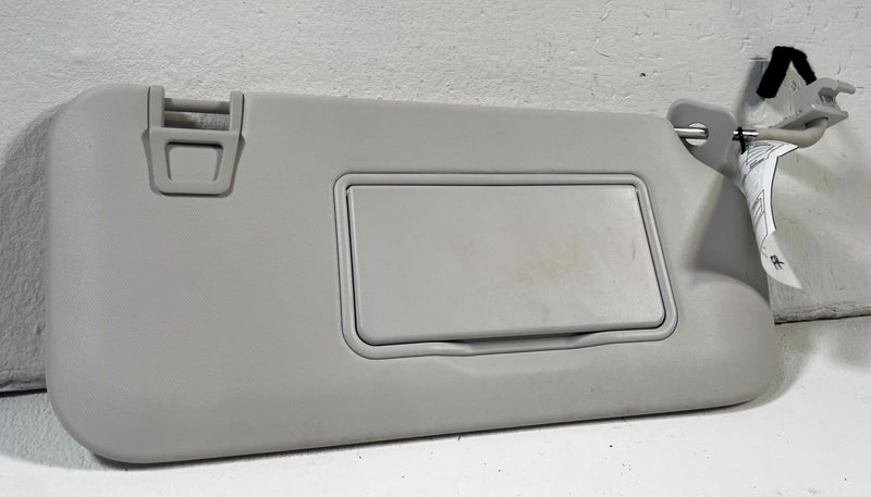 Load image into Gallery viewer, 2021 - 2025 FORD BRONCO FRONT RIGHT PASSENGER SIDE SUN VISOR SUNVISOR # 111558

