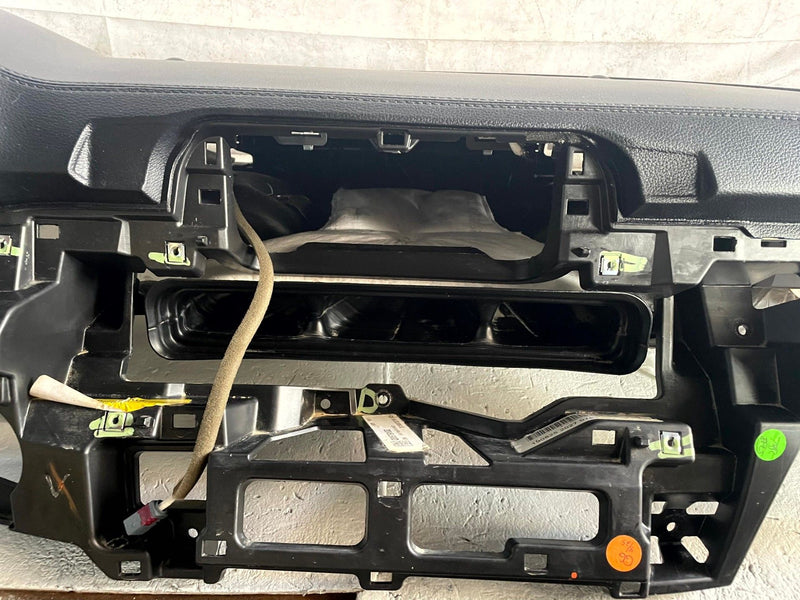 Load image into Gallery viewer, 2020-2022 KIA TELLURIDE FRONT DASHBOARD INSTRUMENT PANEL ASSEMBLY 3.8L # 114389

