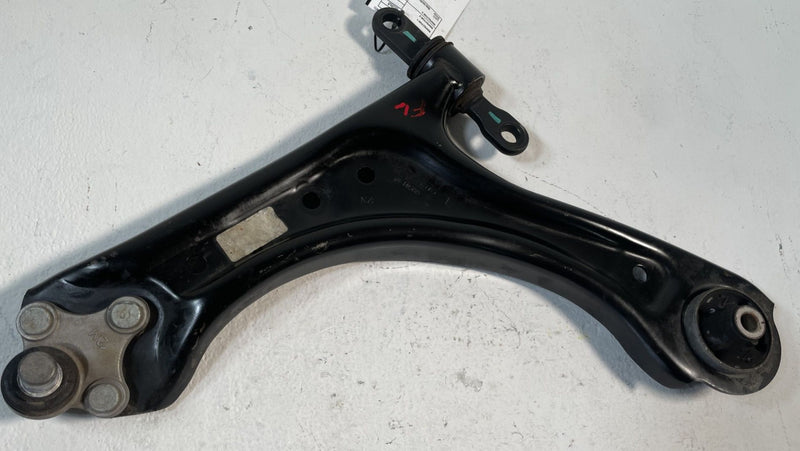 Load image into Gallery viewer, 2022-2025 HYUNDAI TUCSON FRONT LEFT DRIVER SIDE LOWER CONTROL ARM # 107366
