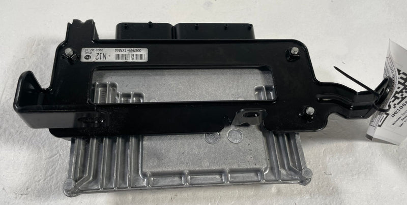 Load image into Gallery viewer, 2022-2024 HYUNDAI IONIQ 5 ENGINE CONTROL MODULE ECM VCU UNIT 39751-1XNN4 #108825
