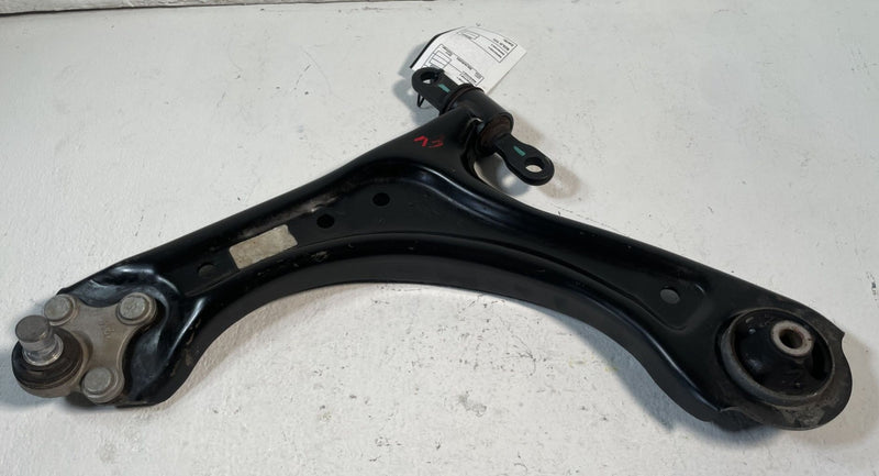 Load image into Gallery viewer, 2022-2025 HYUNDAI TUCSON FRONT LEFT DRIVER SIDE LOWER CONTROL ARM # 107366
