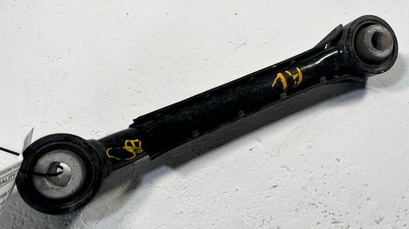 Load image into Gallery viewer, 2020 - 2025 KIA TELLURIDE REAR RH OR LH SIDE LOWER LATERAL CONTROL ARM # 114331
