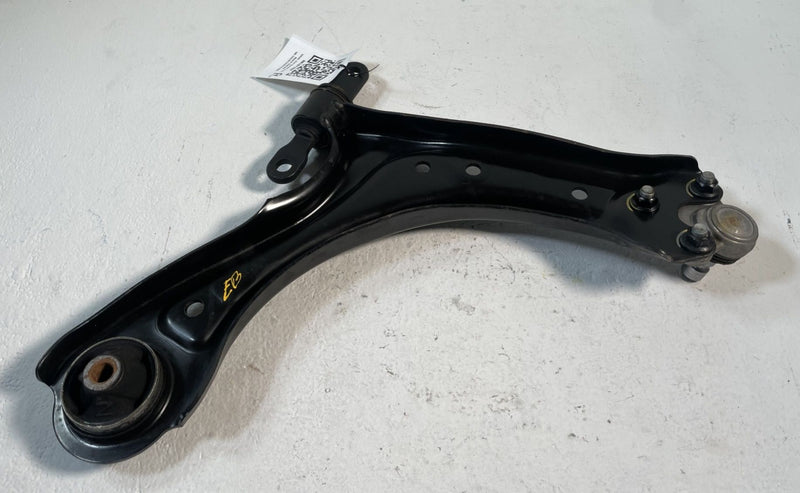 Load image into Gallery viewer, 2022-2025 HYUNDAI TUCSON FRONT LEFT DRIVER SIDE LOWER CONTROL ARM # 107366
