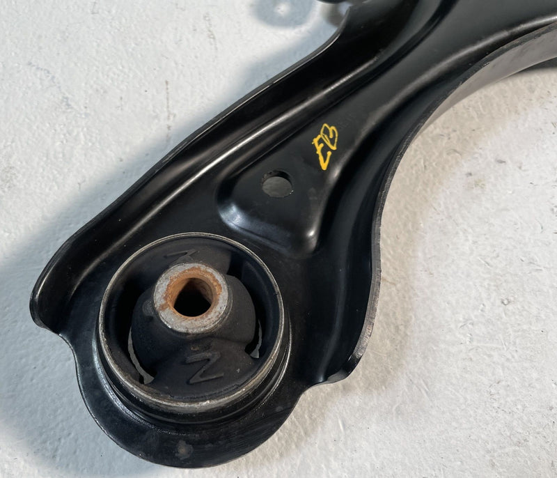 Load image into Gallery viewer, 2022-2025 HYUNDAI TUCSON FRONT LEFT DRIVER SIDE LOWER CONTROL ARM # 107366
