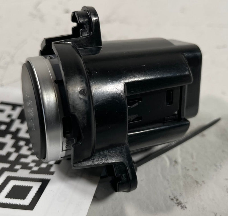 Load image into Gallery viewer, 2024-2026 HYUNDAI SANTA FE ENGINE IGNITION START STOP SWITCH BUTTON # 112069
