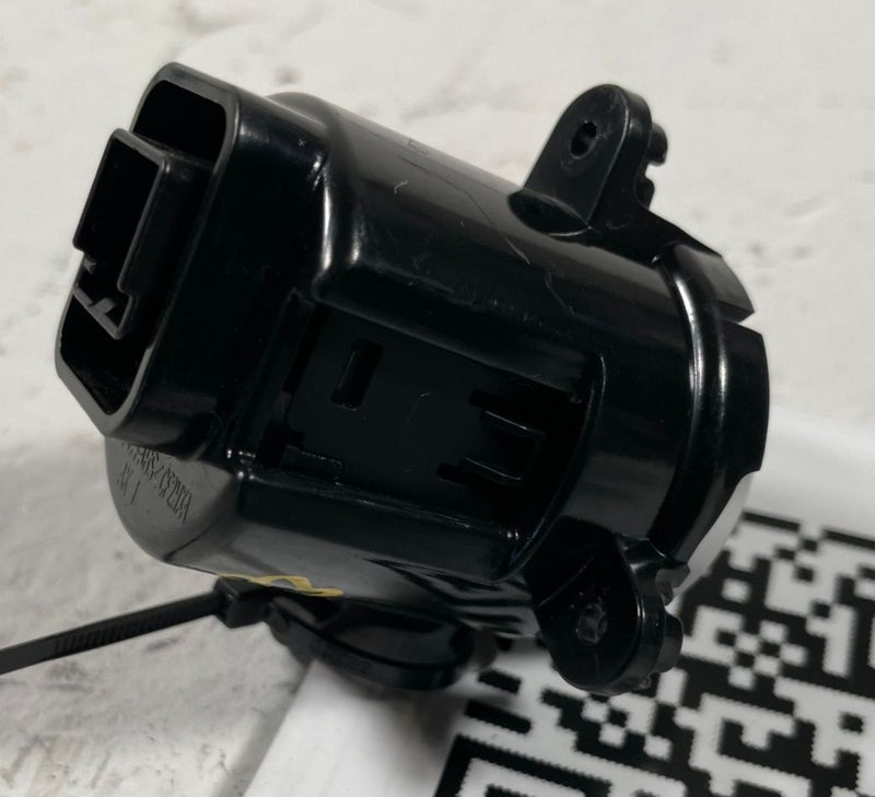 Load image into Gallery viewer, 2024-2026 HYUNDAI SANTA FE ENGINE IGNITION START STOP SWITCH BUTTON # 112069

