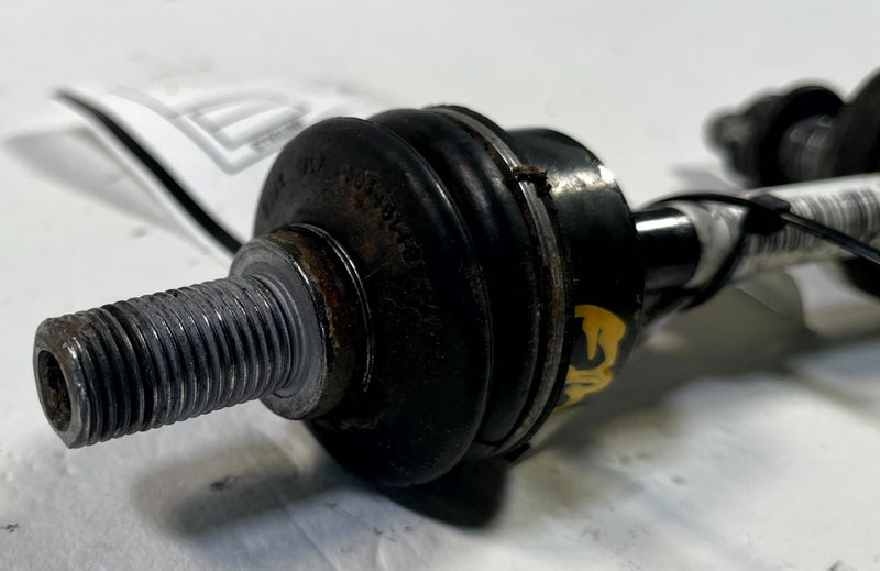 Load image into Gallery viewer, 2020-2025 KIA TELLURIDE REAR LH OR RH SIDE STABILIZER SWAY BAR END LINK # 114339
