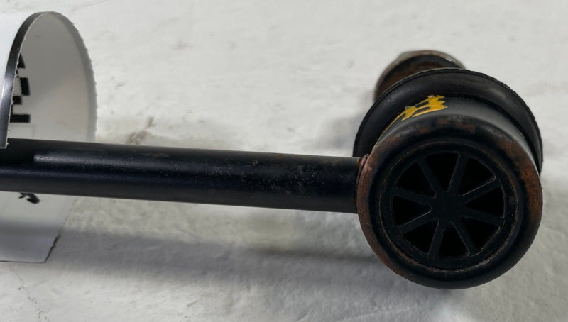 Load image into Gallery viewer, 22-26 HYUNDAI TUCSON FRONT LEFT OR RIGHT STABILIZER SWAY BAR END LINK # 110150
