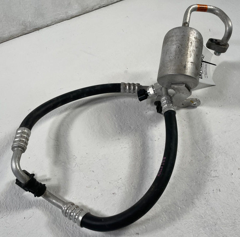 Load image into Gallery viewer, 2022-2024 HYUNDAI IONIQ 5 AC AIR CONDITIONING DISCHARGE HOSE PIPE TUBE # 108832
