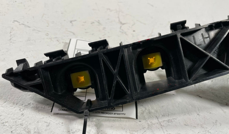 Load image into Gallery viewer, 2024-2026 HYUNDAI SANTA FE REAR LEFT SIDE BUMPER UPPER SUPPORT BRACKET # 112082
