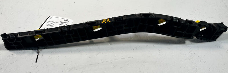 Load image into Gallery viewer, 20 - 25 KIA TELLURIDE REAR RIGHT SIDE BUMPER UPPER SUPPORT BRACKET 3.8L # 114341
