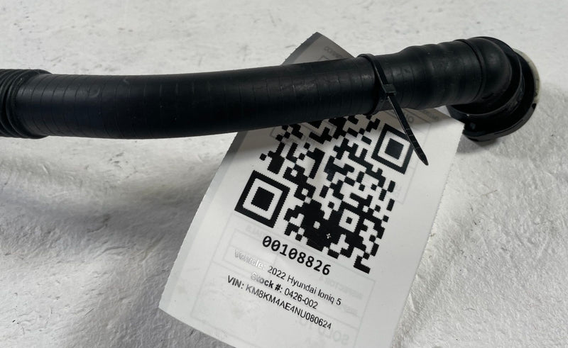 Load image into Gallery viewer, 22-24 HYUNDAI IONIQ 5 RWD BATTERY COOLANT COOLING WATER PUMP HOSE PIPE # 108826
