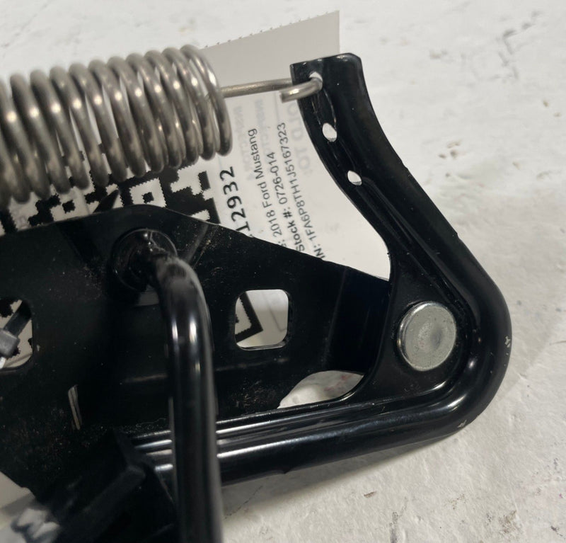 Load image into Gallery viewer, 2011-2025 FORD MUSTANG TRUNK DECK LID LOCK LATCH STRIKER EJ7VA-54404B12 # 112932
