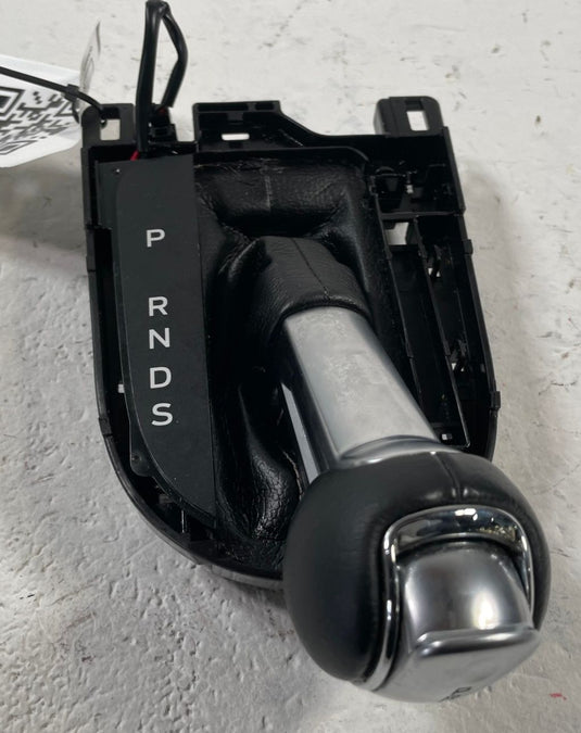 2018 - 2023 FORD MUSTANG AUTO TRANSMISSION GEAR SHIFTER ASSEMBLY