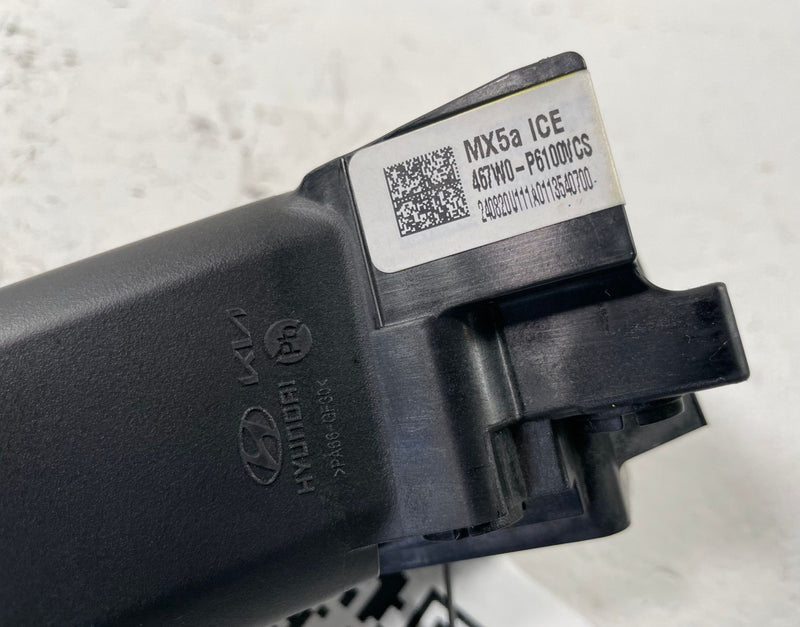 Load image into Gallery viewer, 2024-26 HYUNDAI SANTA FE TRANSMISSION GEAR SHIFT SHIFTER HANDLE LEVER # 112063
