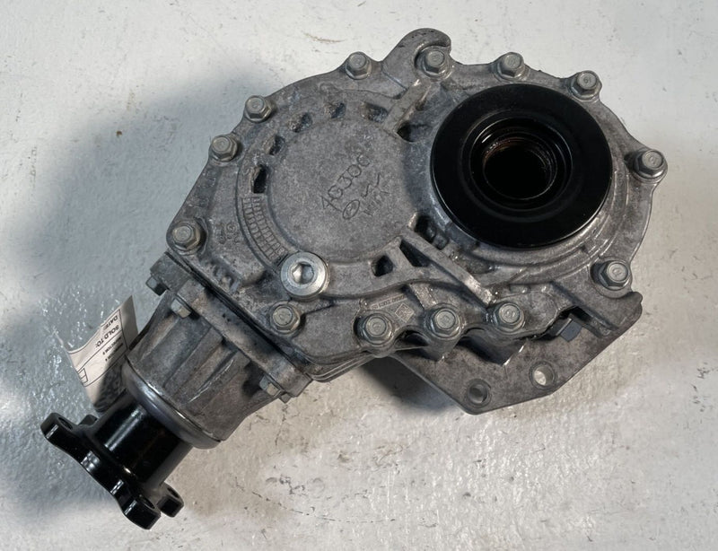Load image into Gallery viewer, 21-25 HYUNDAI TUCSON AWD AUTO TRANSMISSION TRANSFER CASE 9K MILES 2.5L # 107401
