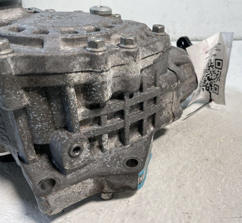 Load image into Gallery viewer, 21-25 HYUNDAI TUCSON AWD AUTO TRANSMISSION TRANSFER CASE 9K MILES 2.5L # 107401
