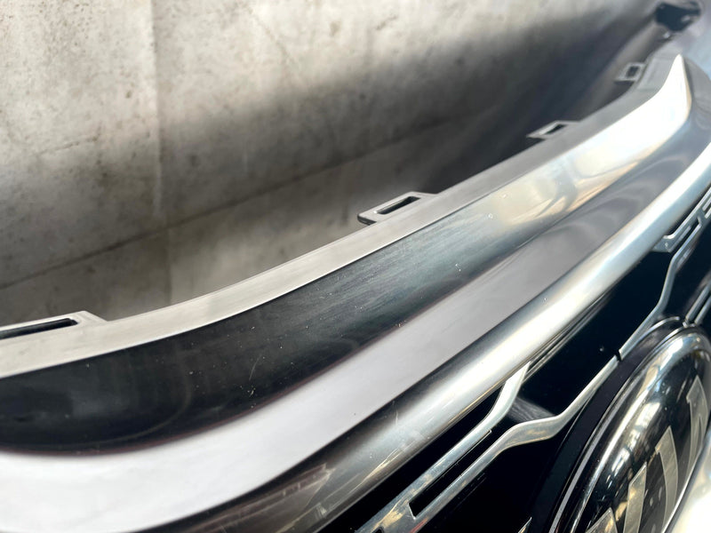 Load image into Gallery viewer, 2020 - 2022 KIA TELLURIDE FRONT UPPER GRILL PANEL CHROME 86350-S9100 # 114377
