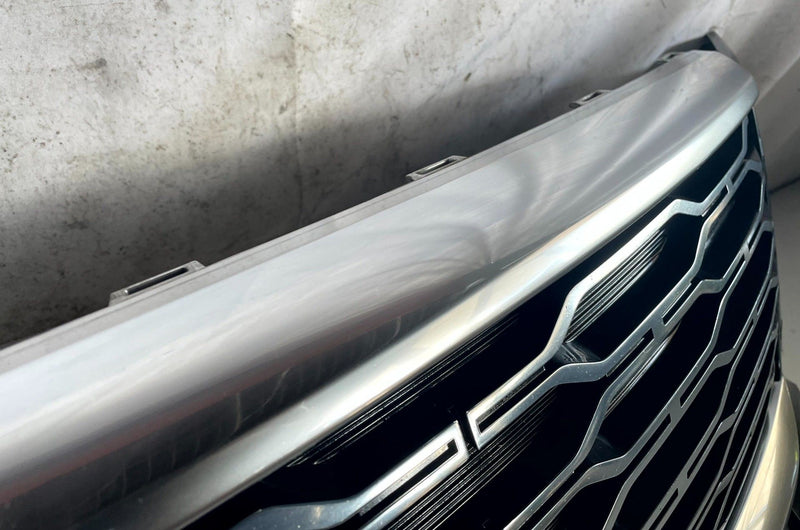 Load image into Gallery viewer, 2020 - 2022 KIA TELLURIDE FRONT UPPER GRILL PANEL CHROME 86350-S9100 # 114377

