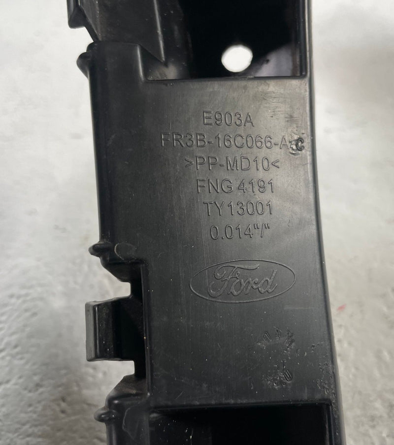 Load image into Gallery viewer, 2015 - 2023 FORD MUSTANG FRONT RIGHT SKIRT ROCKER MOLDING BRACKET # 112915
