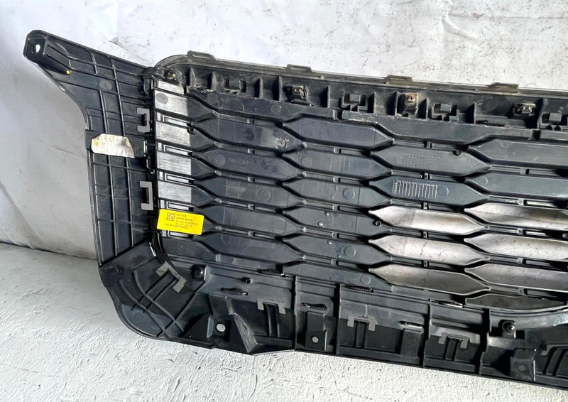 Load image into Gallery viewer, 2020 - 2022 KIA TELLURIDE FRONT UPPER GRILL PANEL CHROME 86350-S9100 # 114377

