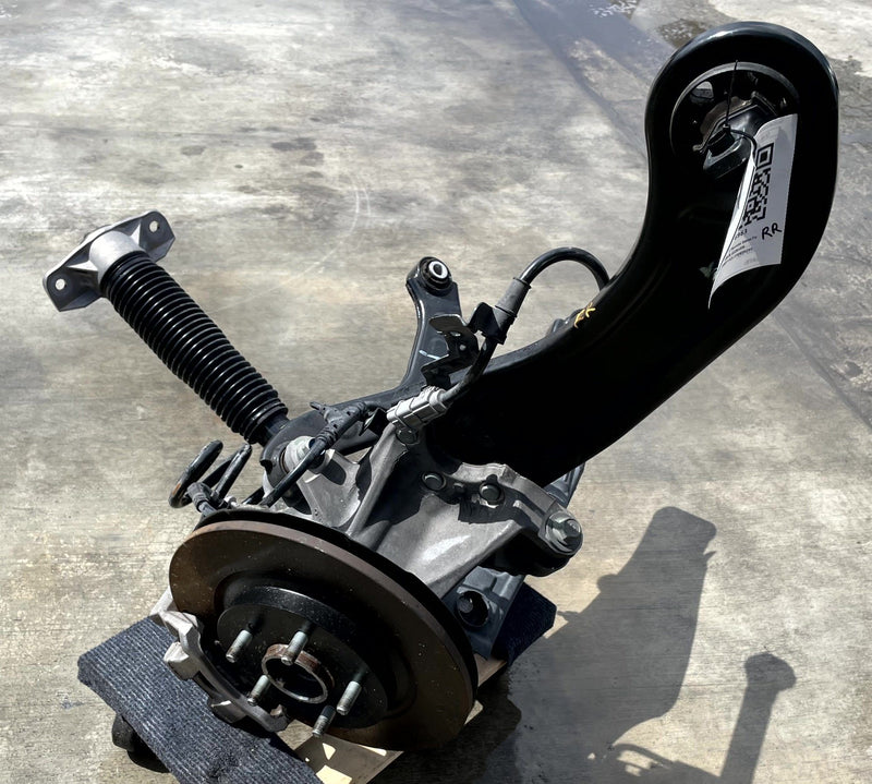 Load image into Gallery viewer, 24-25 HYUNDAI SANTA FE FWD REAR RIGHT SIDE SUSPENSION KNEE ASSEMBLY 2.5L #106963
