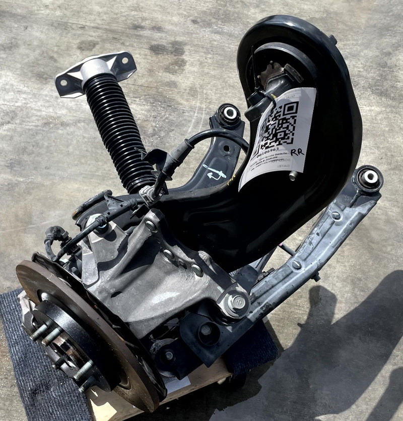 Load image into Gallery viewer, 24-25 HYUNDAI SANTA FE FWD REAR RIGHT SIDE SUSPENSION KNEE ASSEMBLY 2.5L #106963
