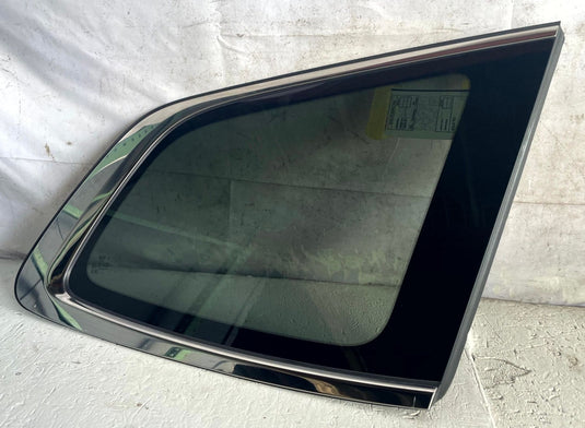 2020-2022 KIA TELLURIDE REAR RIGHT PASSENGER SIDE QUARTER WINDOW GLASS