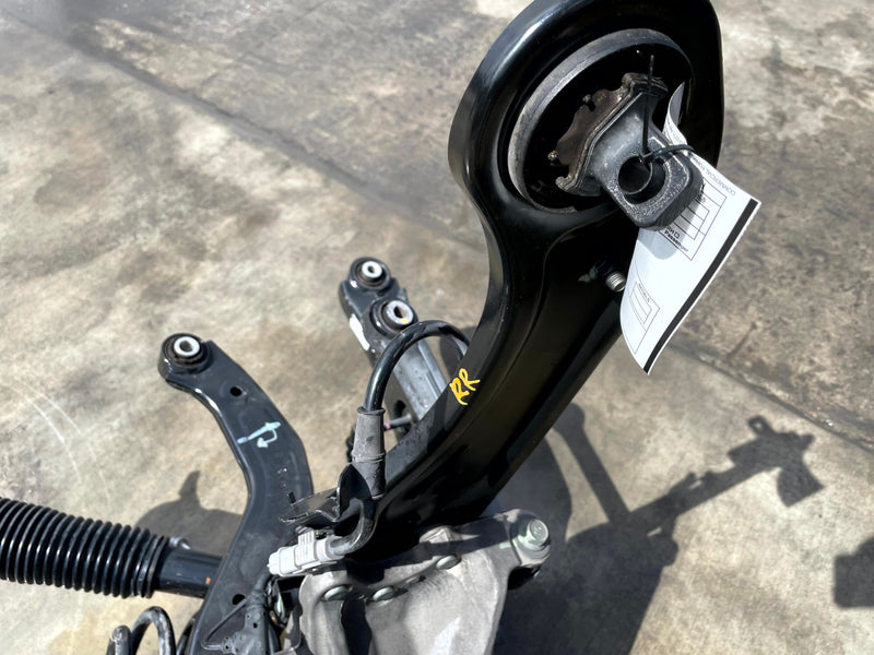 Load image into Gallery viewer, 24-25 HYUNDAI SANTA FE FWD REAR RIGHT SIDE SUSPENSION KNEE ASSEMBLY 2.5L #106963
