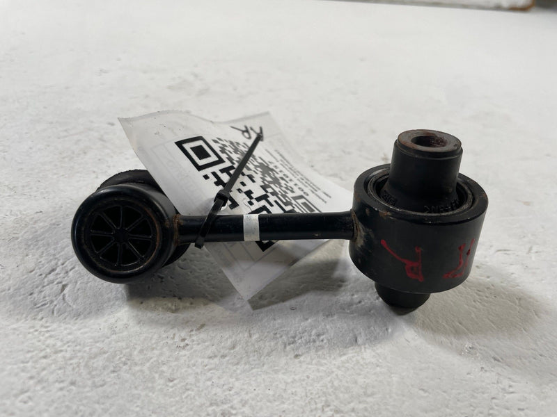 Load image into Gallery viewer, 22-26 HYUNDAI TUCSON REAR RIGHT STABILIZER SWAY ANTI ROLL BAR END LINK # 110157
