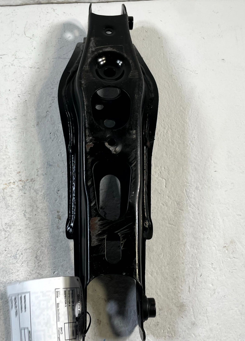 Load image into Gallery viewer, 2023-2025 HONDA PILOT AWD REAR RIGHT LOWER CONTROL ARM SPRING PERCH # 109656
