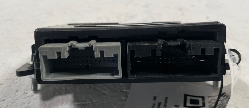 Load image into Gallery viewer, 2015 - 2023 FORD MUSTANG LIGHTING LAMP COMPUTER CONTROL MODULE UNIT # 112939
