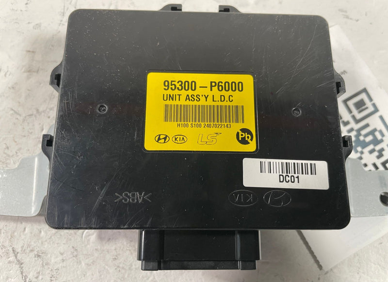 Load image into Gallery viewer, 24-26 HYUNDAI SANTA FE VOLTAGE INVERTER CONVERTER CONTROL MODULE UNIT # 112064
