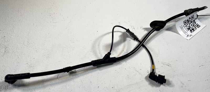 Load image into Gallery viewer, 20-25 HYUNDAI PALISADE REAR RIGHT PASSENGER SIDE ABS WHEEL SPEED SENSOR # 114338
