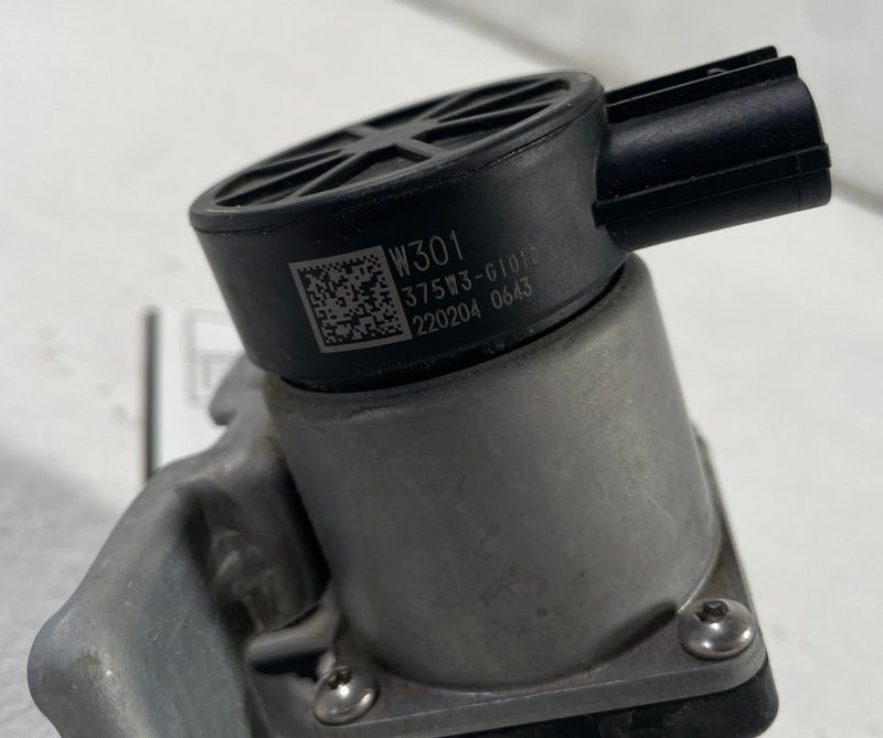 Load image into Gallery viewer, 2022-2024 HYUNDAI IONIQ 5 RWD HV BATTERY COOLANT 3 WAY CHANGEOVER VALVE # 108822
