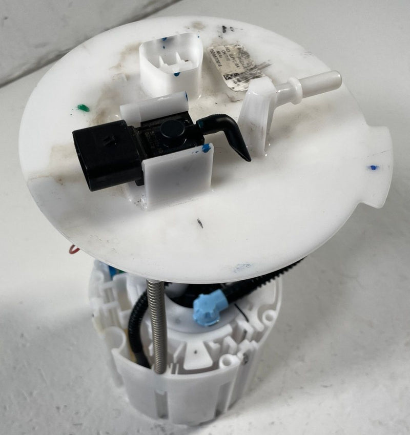 Load image into Gallery viewer, 2022-26 HYUNDAI TUCSON FUEL GAS TANK PUMP SENDING UNIT 2.5L 31120-N9500 #110201
