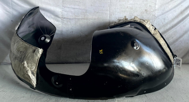 Load image into Gallery viewer, 2020-2025 KIA TELLURIDE FRONT RIGHT PASSENGER SIDE INNER FENDER LINER # 114395
