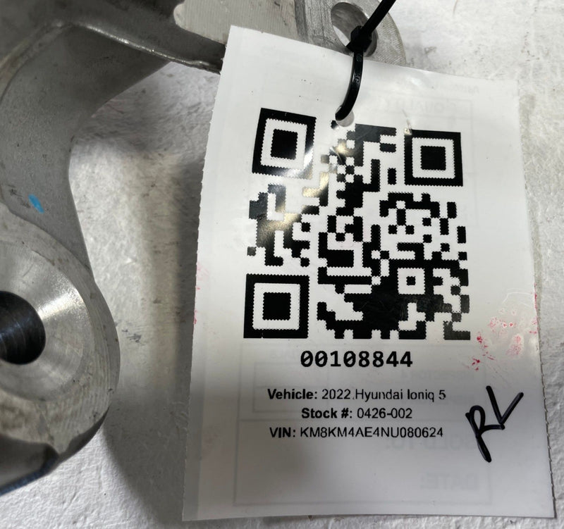 Load image into Gallery viewer, 2022-2026 HYUNDAI IONIQ 5 6 REAR LEFT DRIVER SIDE WHEEL SPINDLE KNUCKLE # 108844
