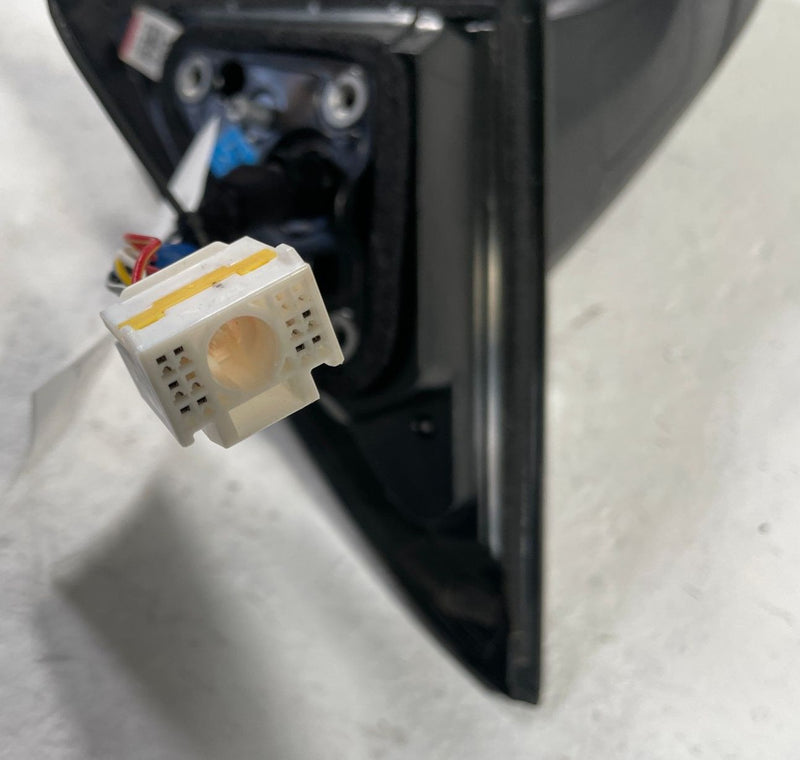 Load image into Gallery viewer, 22-24 HYUNDAI IONIQ 5 RIGHT SIDE REAR VIEW DOOR MIRROR W/O CAMERA GRAY # 108852
