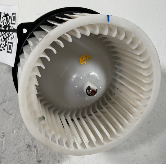 24-26 HYUNDAI SANTA FE HVAC A/C AIR CONDITIONER HEATER BLOWER FAN MOTOR