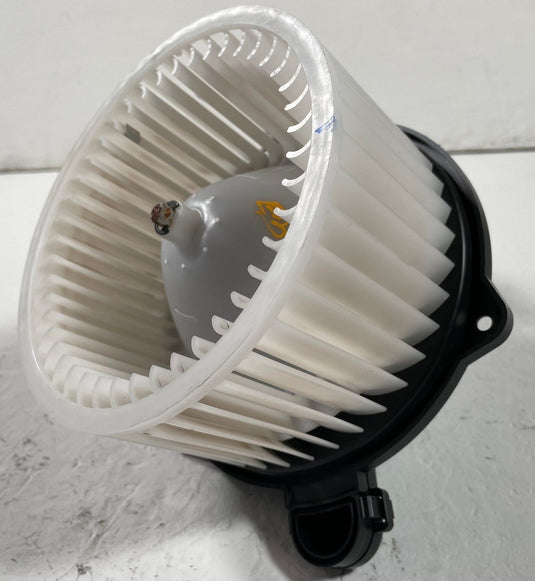 24-26 HYUNDAI SANTA FE HVAC A/C AIR CONDITIONER HEATER BLOWER FAN MOTOR
